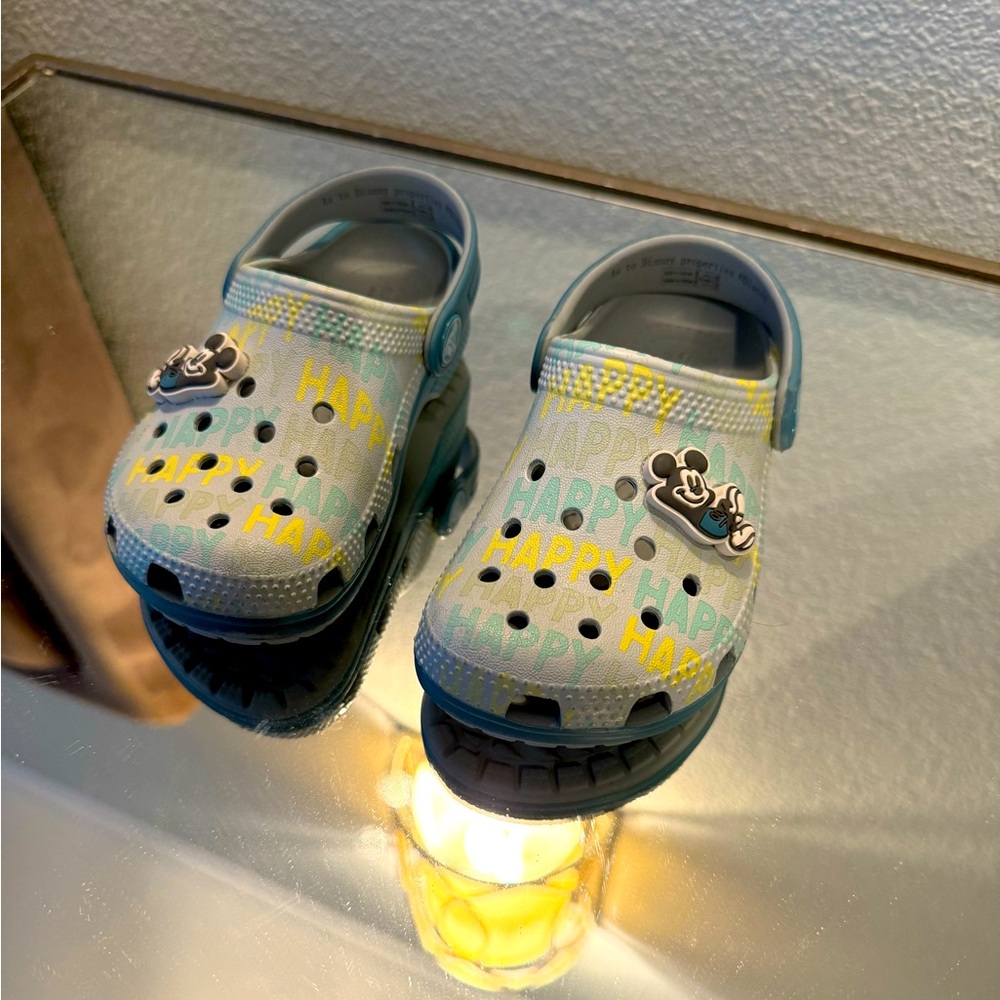 Crocs Disney Special Edition toddler size 8